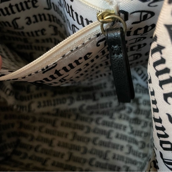 Juicy Couture Black/Beige Lg Tote Bag Gold Tone Hardware Black Faux Leather Trim - Picture 9 of 14